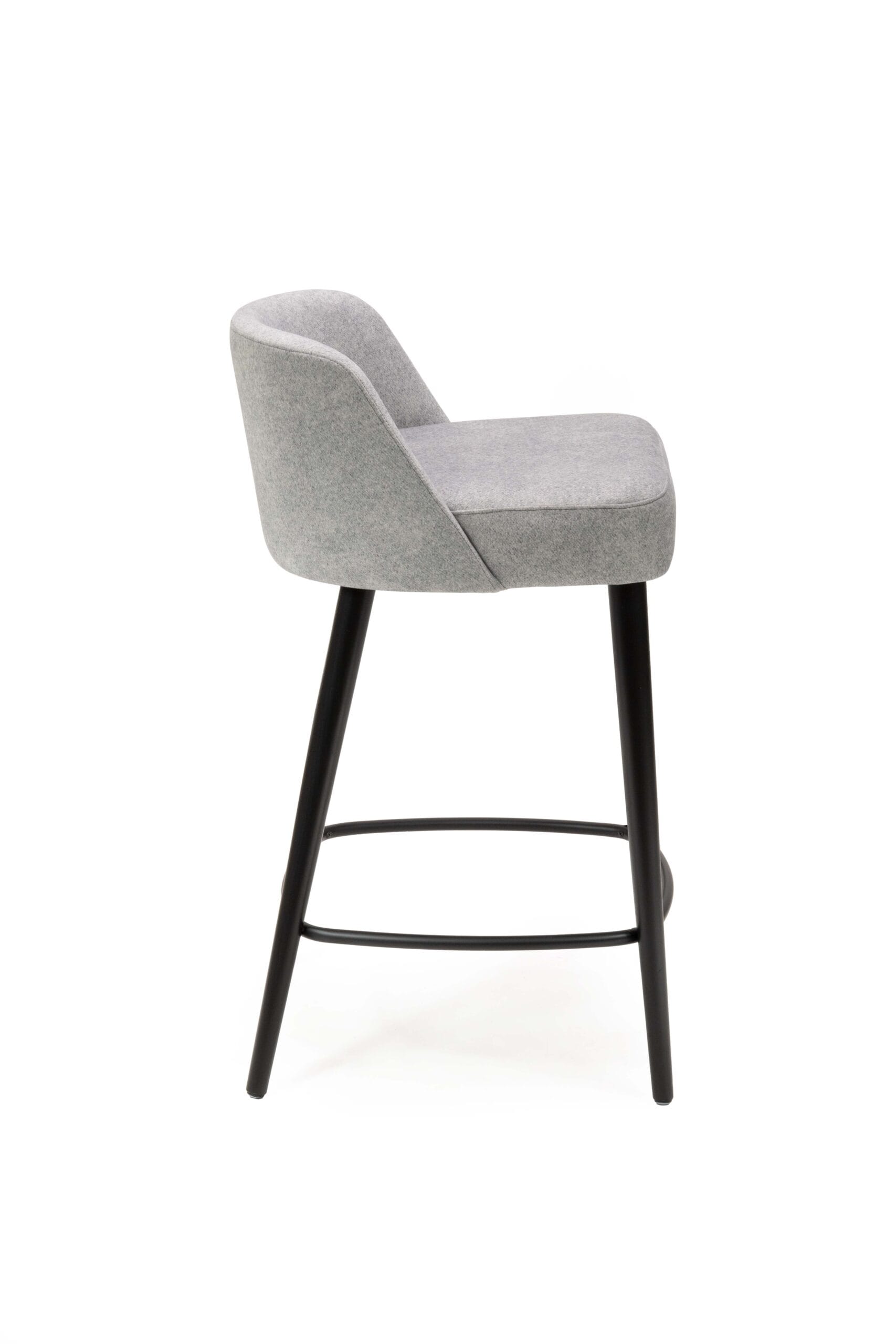 hoker tapicerowany niski mirek 1