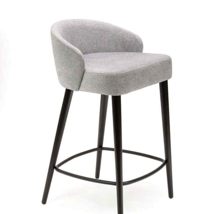 hoker tapicerowany niski mirek 5 hoker tapicerowany niski mirek 5