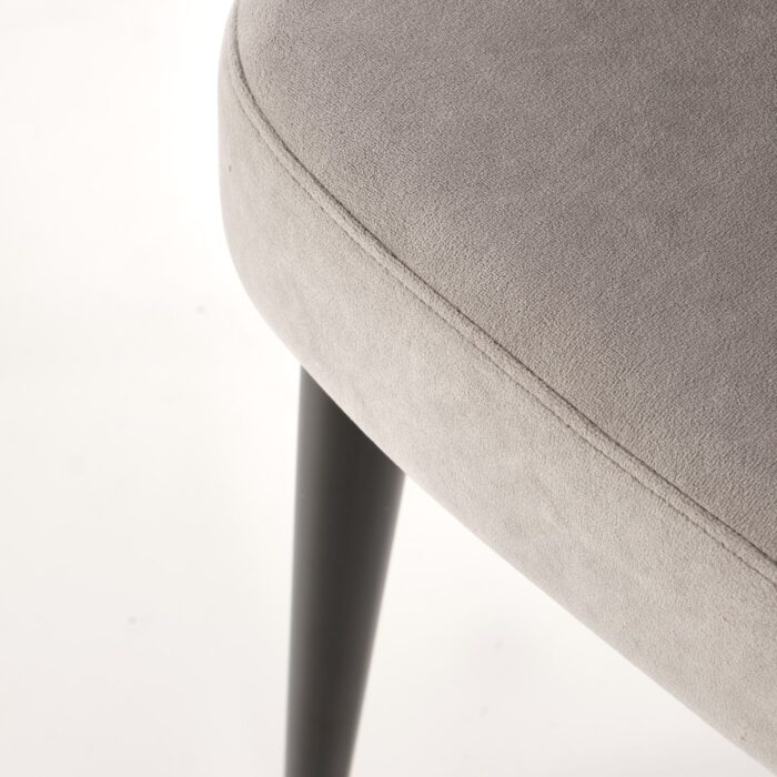 Mirek_5_134-700-703_detal1 Mirek_5_134-700-703_detal1