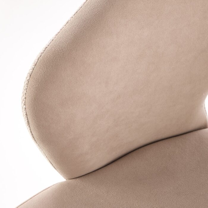 Mirek_6_134-701-704_detal2 Mirek_6_134-701-704_detal2